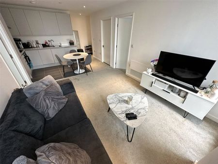 Burlington Square, 15 Boundary Lane, Manchester, Greater Manchester, M15 6JQ - Photo 5