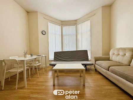 Newport Road, Cardiff, CF24 - Photo 2