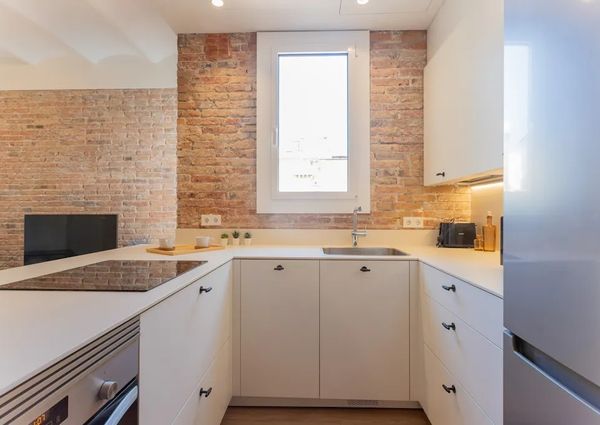 Carrer de Sant Pere Màrtir, Barcelona, Catalonia 08012