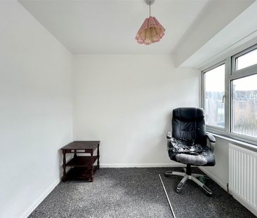 3 Bedroom House To Let - Photo 6