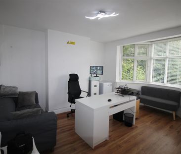 Desborough Avenue, High Wycombe - Photo 4