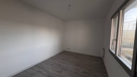 Location Appartement 4 pièces 66m² EAUBONNE 95600 - Photo 5