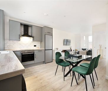 11 Norton Road, Southborough, TN4 0HE - Photo 1