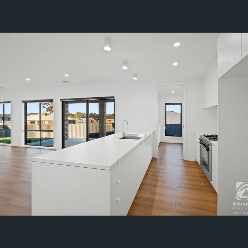156 Hillford Circuit, Thurgoona, NSW 2640 - Photo 1