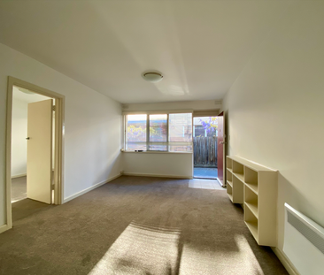 3 / 98 Glenhuntly Road, ELWOOD - Photo 2 | Rentumo