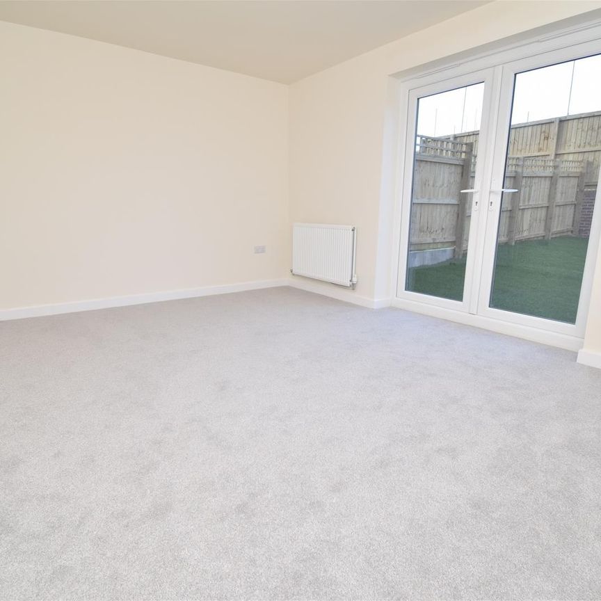 Yarn Crescent, Lupset, Wakefield - Photo 1