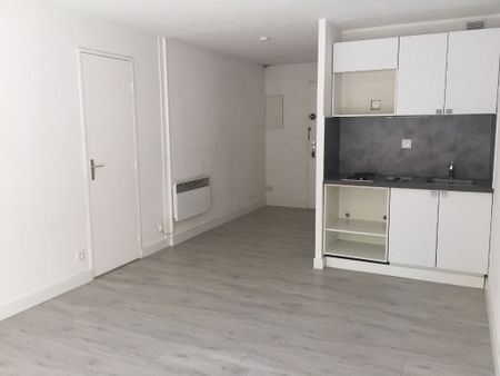 Location Appartement 2 pièces 30m² CAGNES SUR MER 06800 - Photo 2