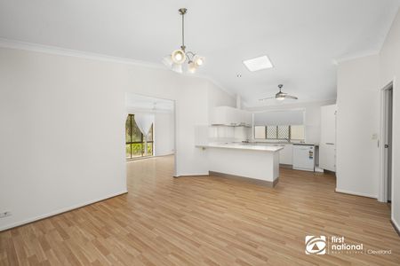 FAMILY HOME WITH SWIMMING POOL IN BEAUTIFUL VICTORIA POINT - Photo 5