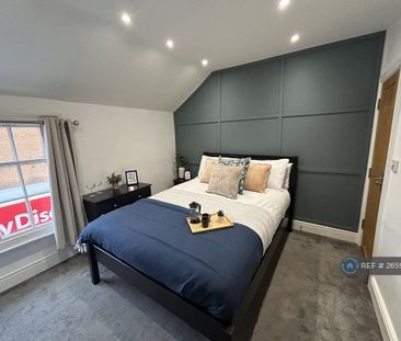 1 bedroom in a house share to rent - Photo 1