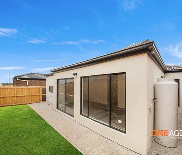 3 Plume Terrace, Rockbank, Vic 3335 - Photo 3