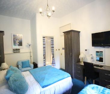 1 bedroom in a house share to rent - Photo 4