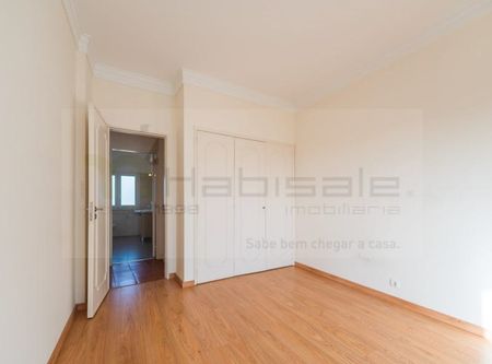 Cascais e Estoril, Lisbon - Photo 4