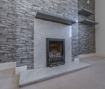 Parkhead Loan, Sighthill, Edinburgh, EH11 - Photo 1