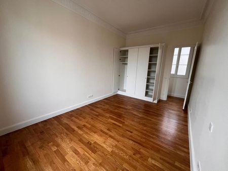 location Appartement T7 DE 284.4m² À PARIS - Photo 5