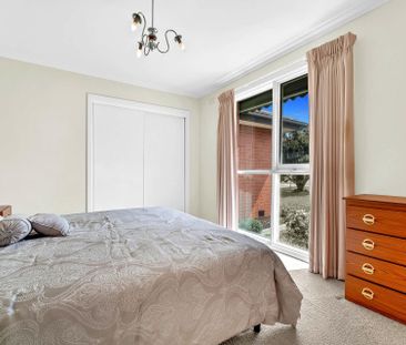 Spacious Family Living Awaits at 74 Brady Road, Dandenong North! - Photo 6