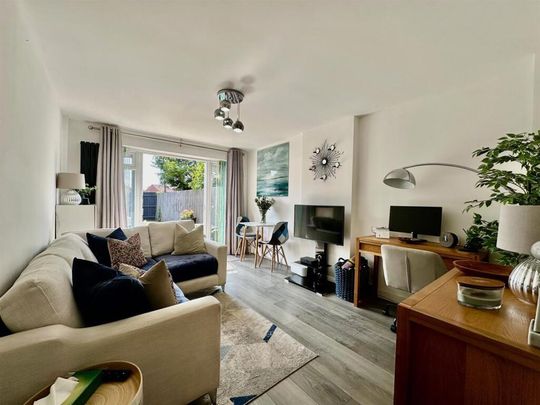 2 bedroom semi-detached house to rent - Photo 1