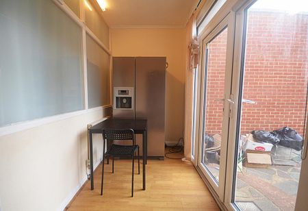 3 bedroom terraced house to rent - Photo 2