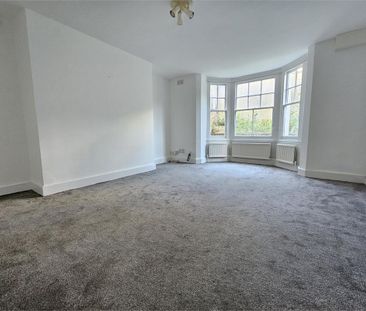 Flat 1, 44 Old Station Road, Newmarket - Photo 4
