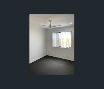 2/12 Mount Mitchell Street, Park Ridge, Qld 4125 - Photo 3