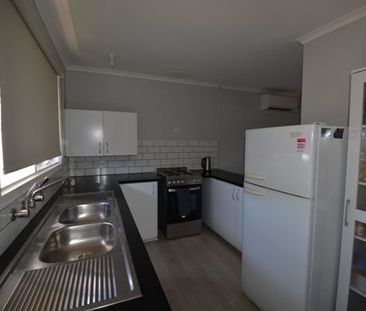 16 Bond Street, Port Augusta West - Photo 6