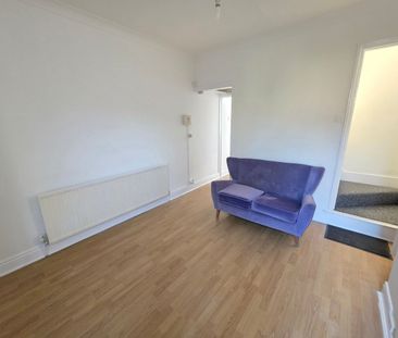 3 Bed Terraced House, Ridgway Road, LU2 - Photo 4