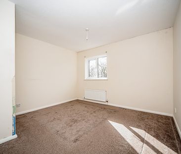 2 bedroom mid-terrace to rent Hurst Grove, Bedford, MK40 4DW - Photo 4