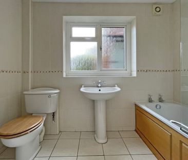 North Looe, Reigate Road, Ewell, KT17 - Photo 1