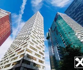 Traumhafte Wienerbergcity-Wohnung über den Dächern Wiens mit Skypool - Photo 1