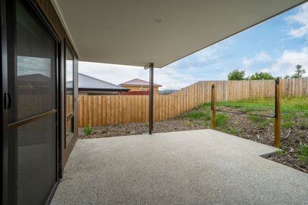 Brand-New, Accessible Home with Modern Design - Photo 2