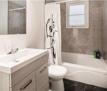 Appartement 4 1/2 - 2 chambres à coucher - 75 m² (817 p2) - Photo 2