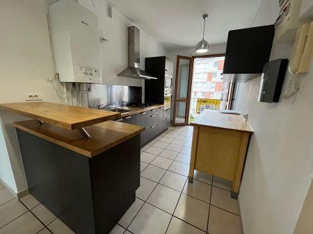 Location - Appartement - 3 pièces - 62.39 m² - montauban - Photo 4