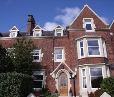 3 bedroom apartment to rent - Photo 6