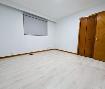 For Lease - 81 Purpledusk Trail, Toronto, Ontario - Photo 2