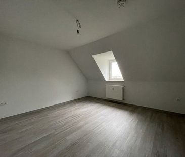 Jetzt zugreifen: geräumige 2-Raum-Wohnung mit Ausblick - Foto 1