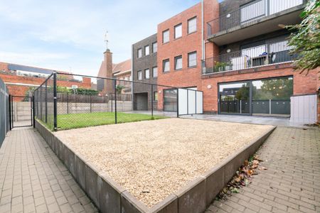 Recent gelijkvloers appartement met 2 slaapkamers en tuintje - Photo 3