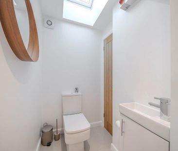 3 bedroom detached house to rent - Photo 5