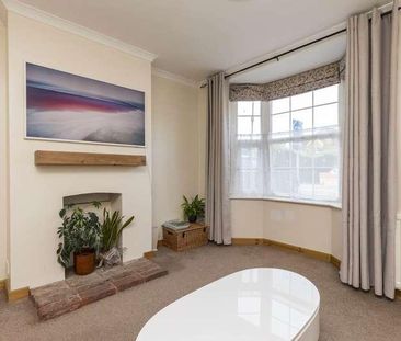 Rusper Road, Horsham, RH12 - Photo 3