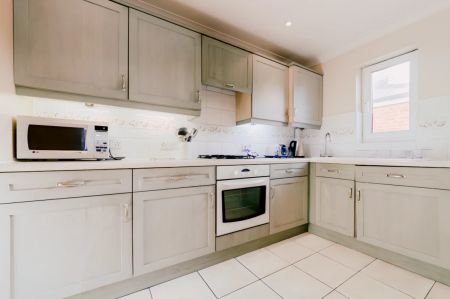 One Bedroom Apartment - Photo 5