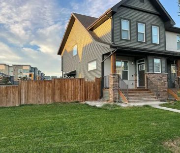 3 Bedroom House in Seton | 133 Seton Terrace Southeast, Calgary - Photo 1