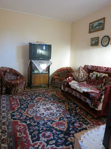 Ground floor house 4 rooms for rent Iasi Center - Photo 3