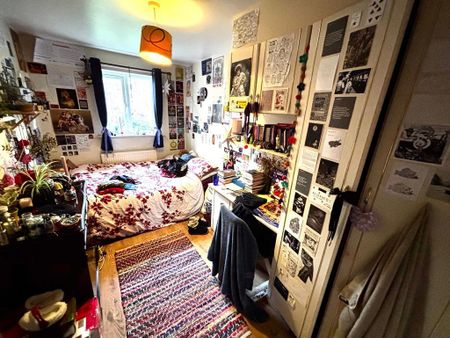 3 bedroom flat to rent - Photo 2