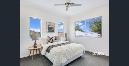 Inner City Town Home - Photo 3