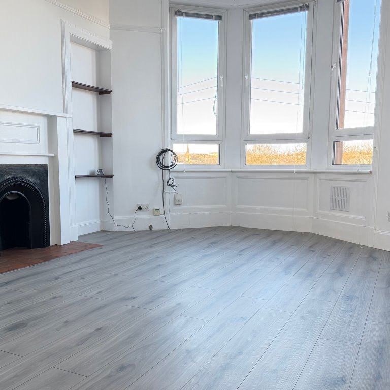 1 Bed Flat - Photo 1