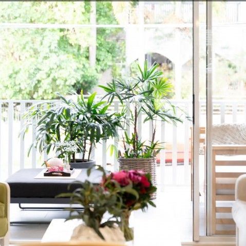 Designer excellence, Perfect Location - Photo 1