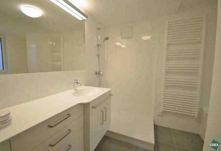 Moderne 4-Zimmer-DG-Wohnung mit großer Dachterrasse - Photo 5