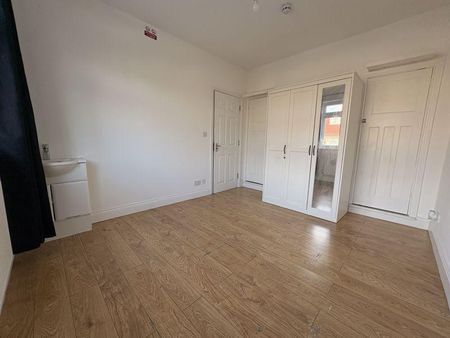 7 bedroom terraced house to rent - Photo 4