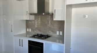 Ideal On Iredale - Photo 2