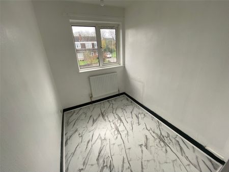3 Bedroom House To Rent - Photo 2