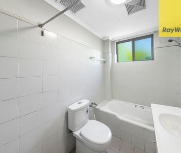 Well-Presented Apartment with Two Balconies & Garage - Photo 6