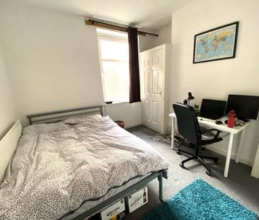 4 bedroom house to rent - Photo 3